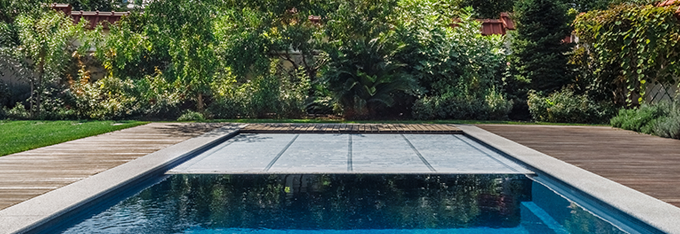 Prepare for the Colder Weather with Our End-of-Season Pool and Spa Checklist